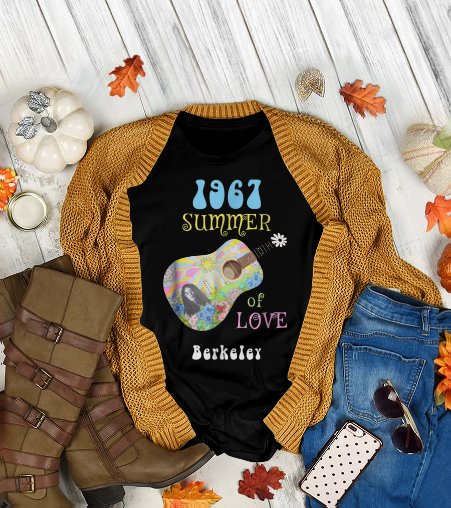 1967 Summer of Love Berkeley Hippie Guitar Psychedelic Flowers T-Shirt
