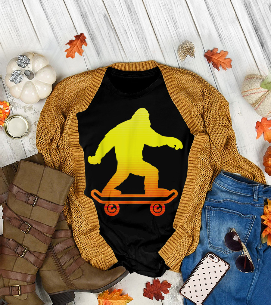 Bigfoot Tie Dye Hippie Sasquatch Skateboarding T-Shirt