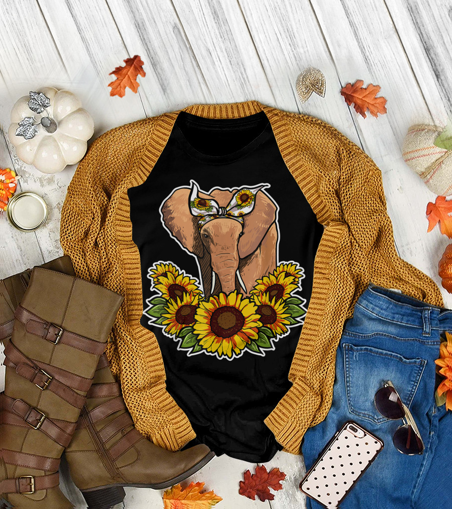 Cute Sunflower Decor Elephant with Bow Surrounded by Sunflowers T-Shirt