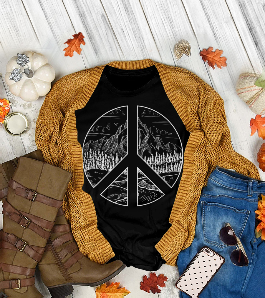 Hippie Peace Symbol Mountain Nature Vintage Costume T-Shirt