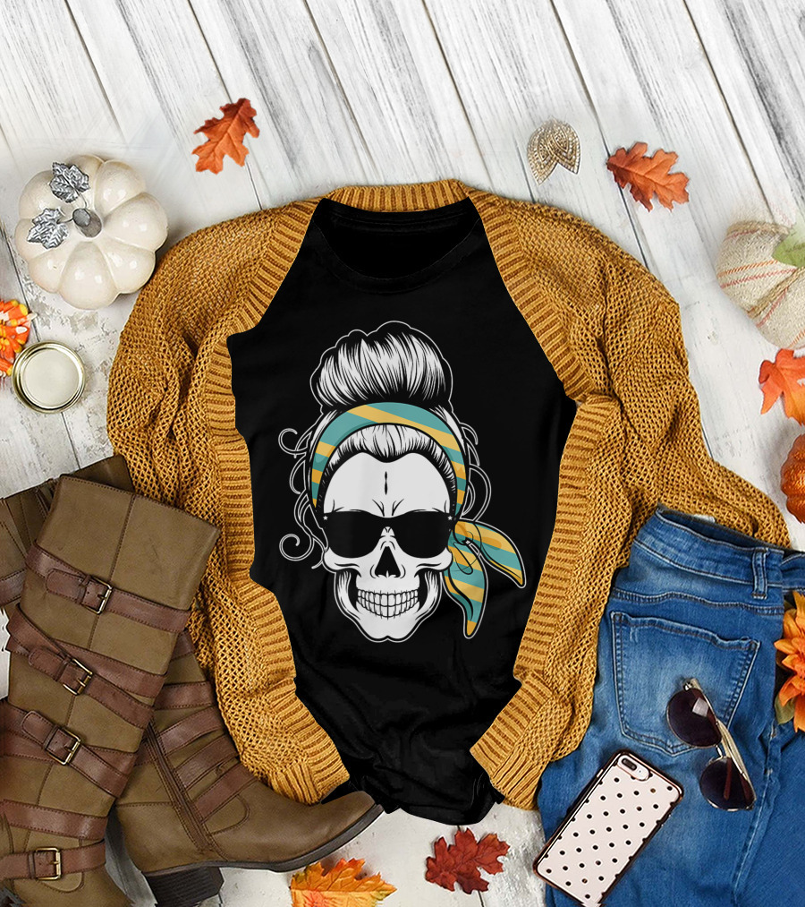 Messy Bun Skull Bandana Sunglasses T-Shirt