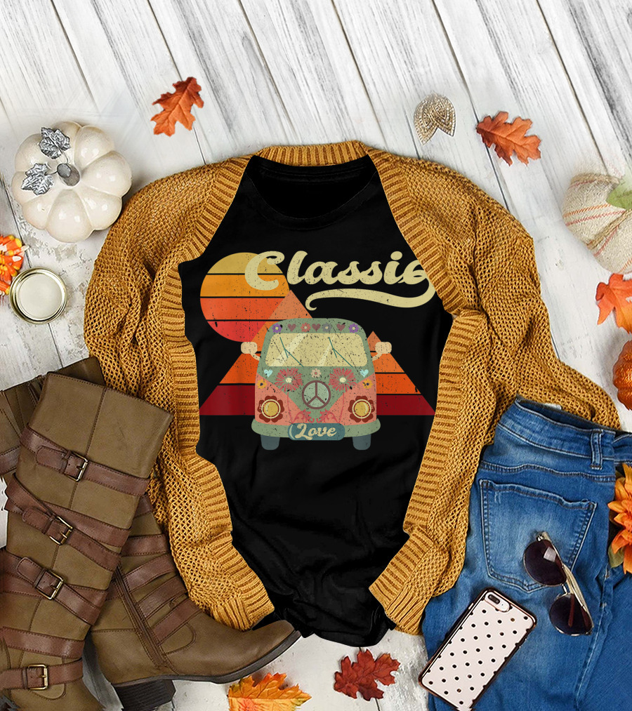 Classic Love Vintage Hippie Bus Retro Sunset T-Shirt