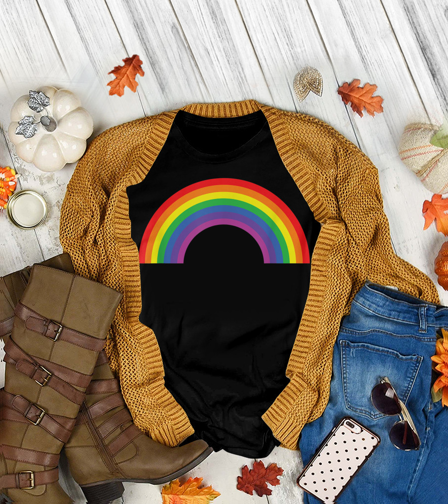 Rainbow 80s Distressed Vintage Style Retro Look T-Shirt