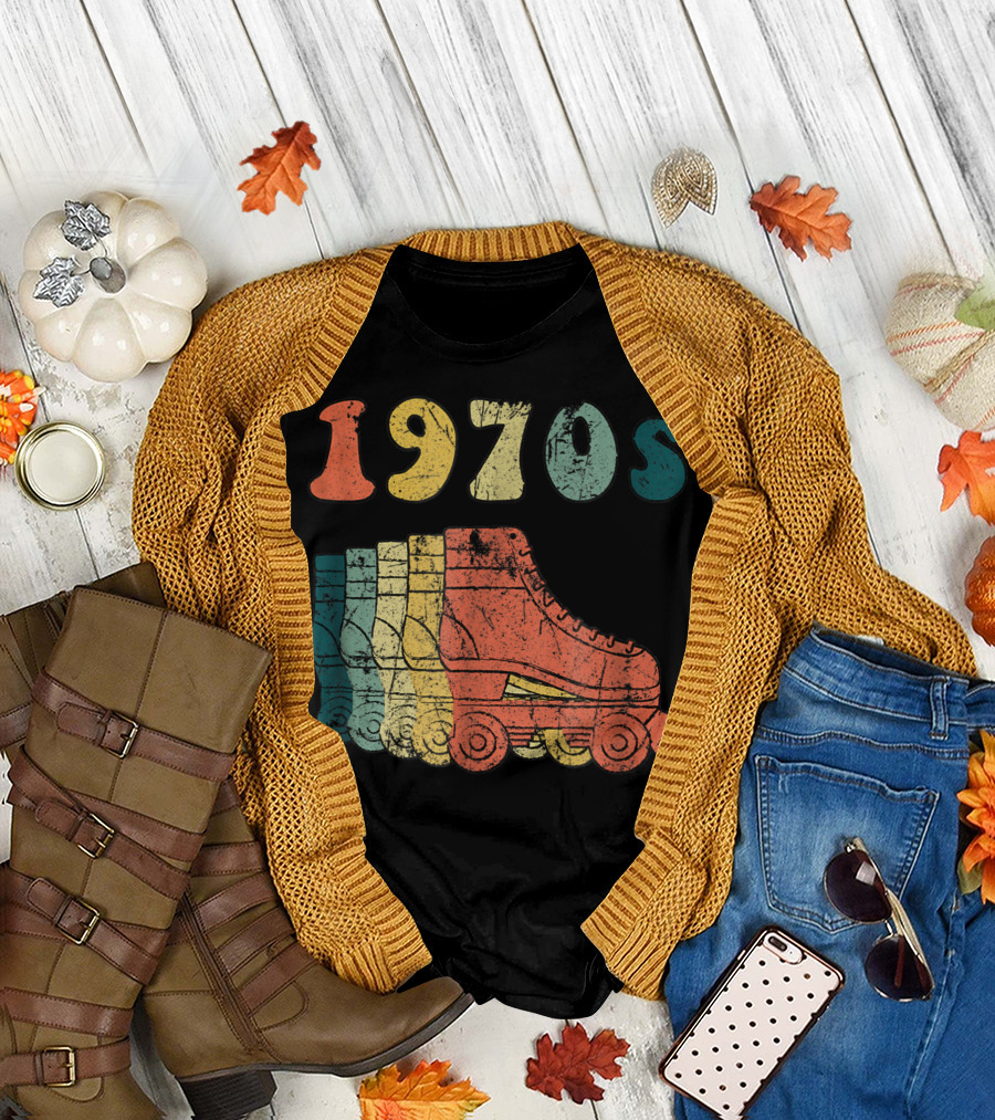 1970s Vintage Roller Skates Retro T-Shirt