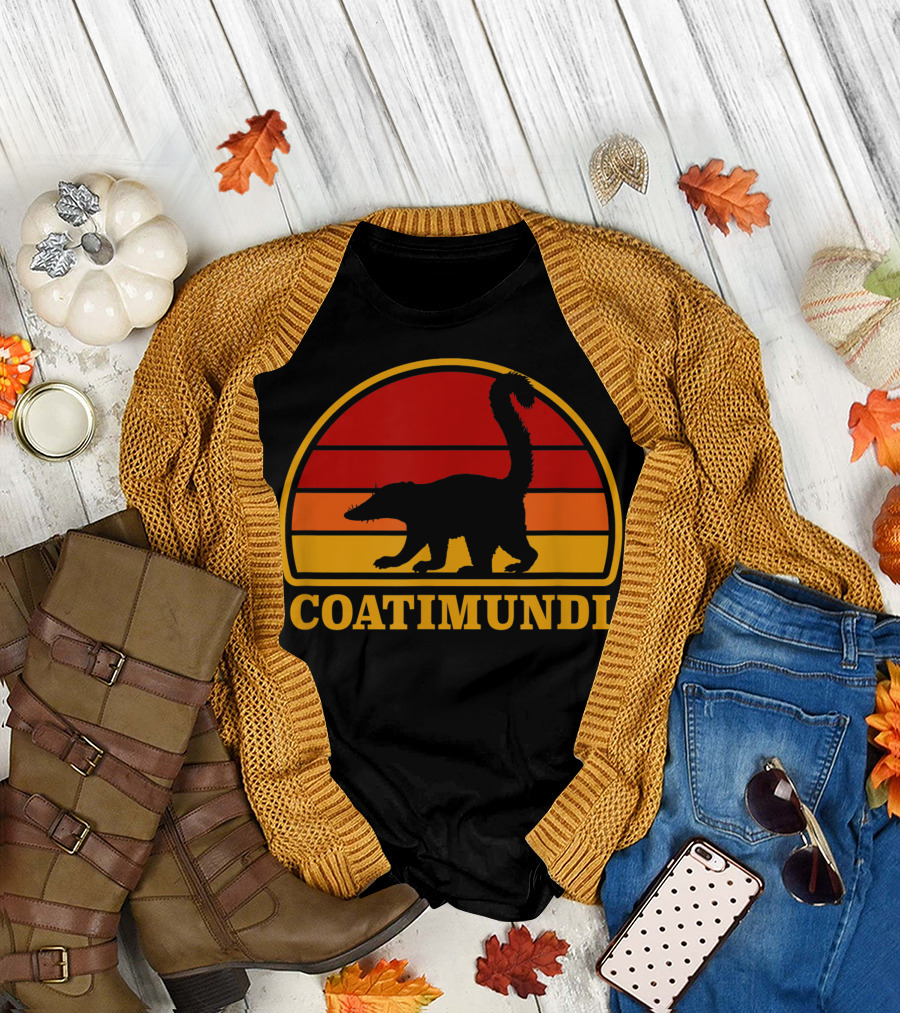Coatimundi Silhouette Retro Style Wildlife Animals South American Coati T-Shirt