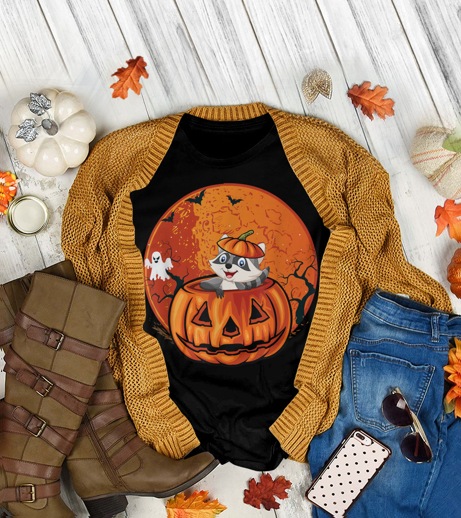 Raccoon In A Jack O Lantern With Ghost And Bats T-Shirt