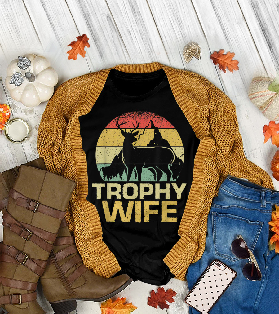 Trophy Wife Hunter Sunset Hunting Vintage Deer Mountain T-Shirt