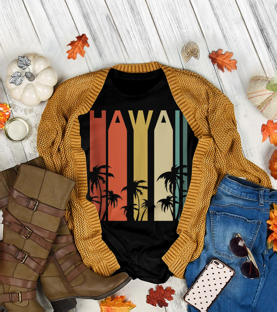 Hawaii Maui Island Vintage Surf Beach Hawaiian Party T-Shirt