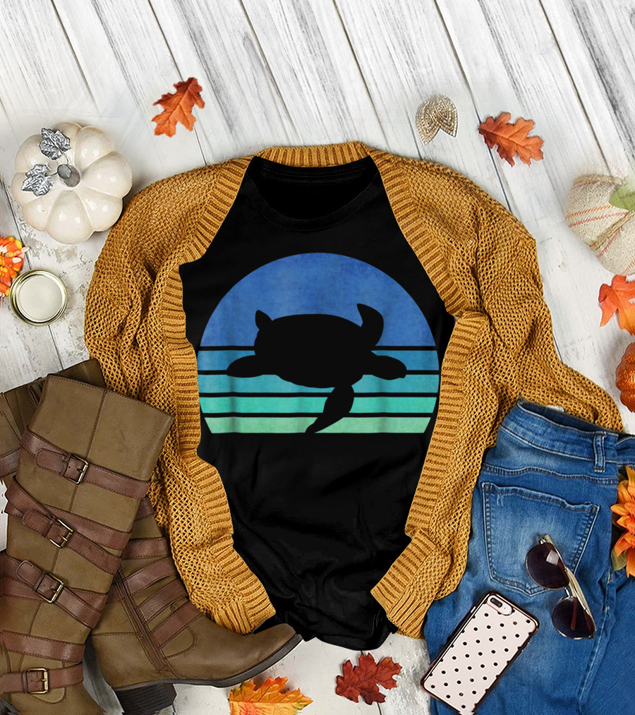 Retro Eighties Sea Turtle Vintage Animal Silhouette Ocean Sunset T-Shirt