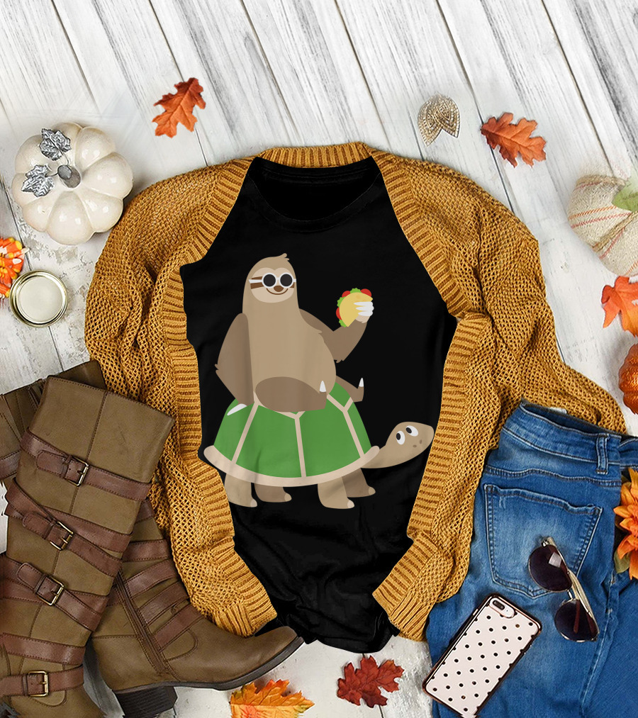 Sloth Riding Turtle Holding Taco Mexican Food Animal Lover T-Shirt