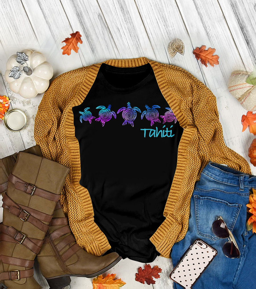 Tahiti Tribal Turtle Spiral Design with Colorful Turtle Motif T-Shirt