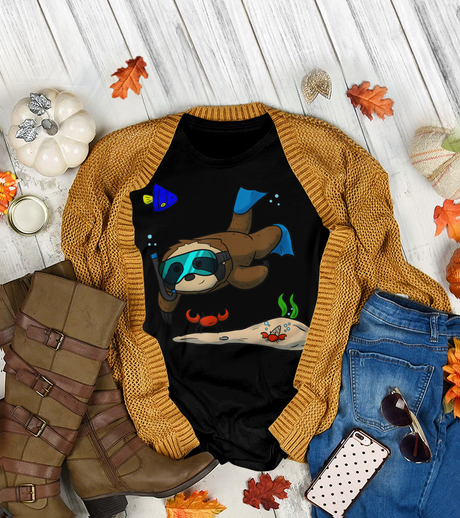 Scuba Diving Snorkeling Sloth Lazy Tired Crab Fish Ocean Exploration T-Shirt