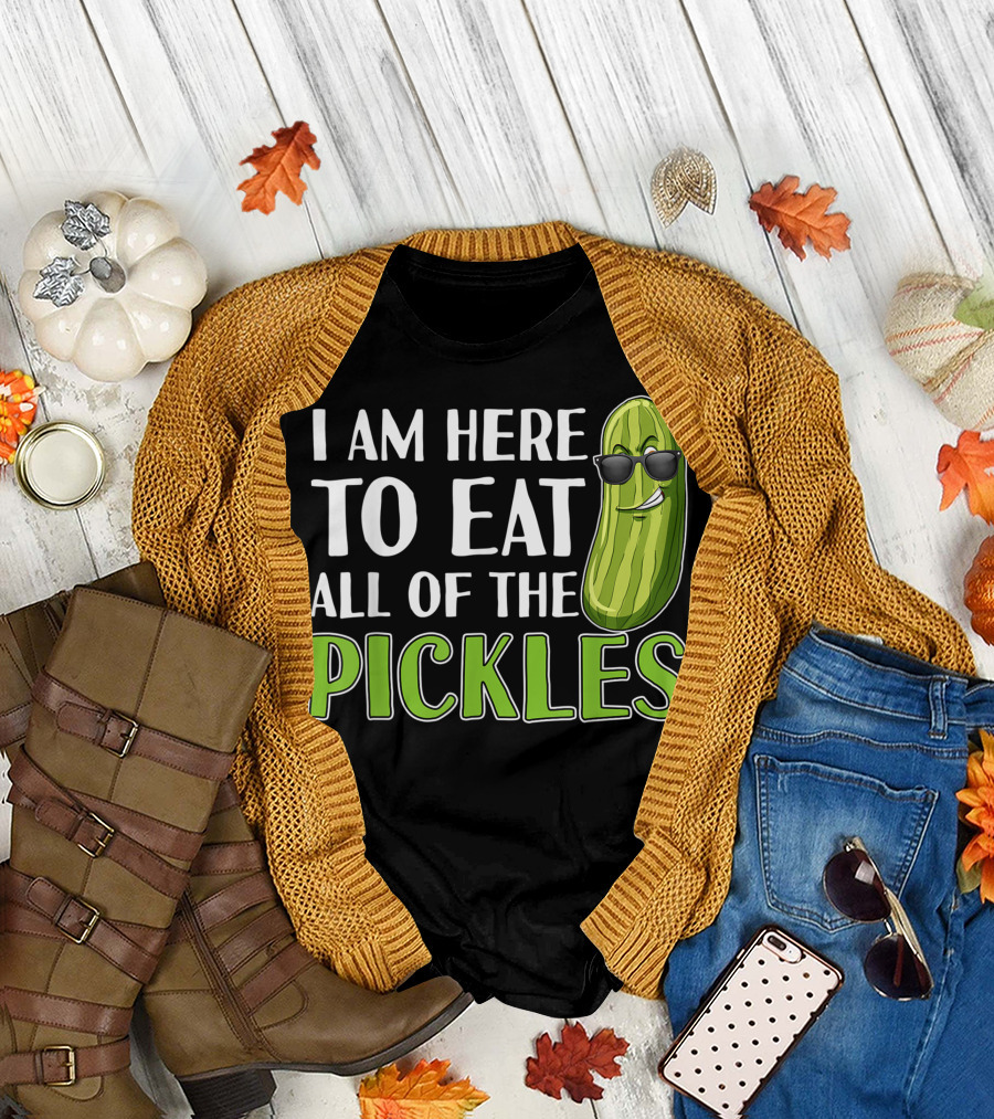 I Am Here to Eat All of the Pickles Cool Pickle with Sunglasses T-Shirt