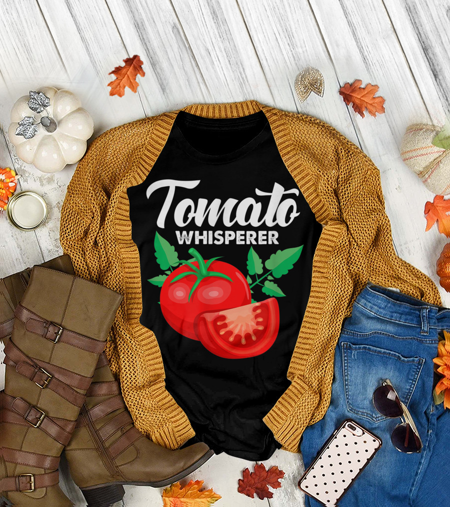 Tomato Whisperer Vegan Vegetarian Gardener Gardening Tomato with Leaves T-Shirt