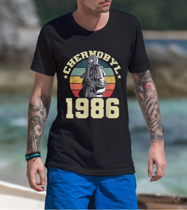 Chernobyl 1986 Vintage Gas Mask Retro Stripes T-Shirt