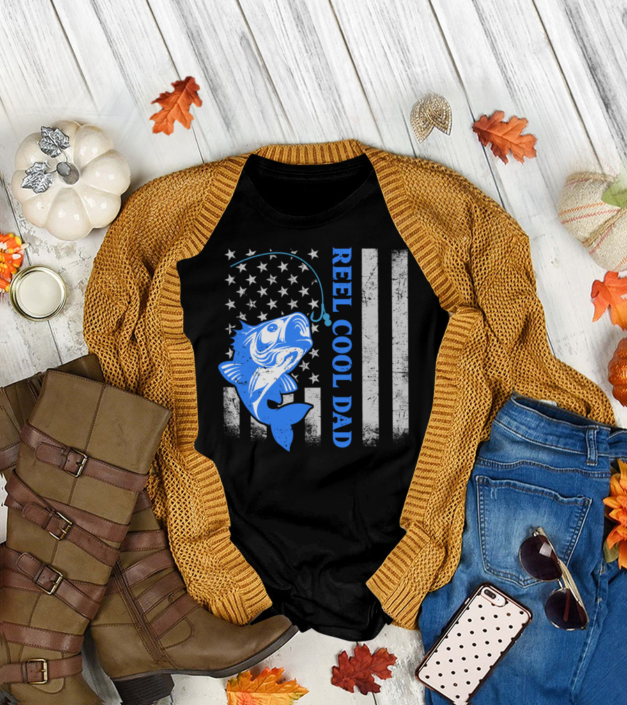 Reel Cool Dad Funny Fishing American Flag Fish T-Shirt