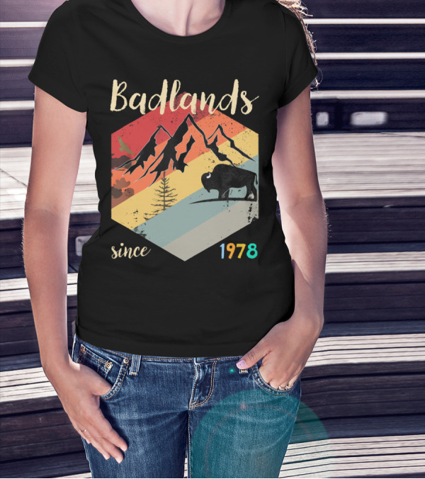Badlands Since 1978 South Dakota National Park Hiking Mountain Bison T-Shirt