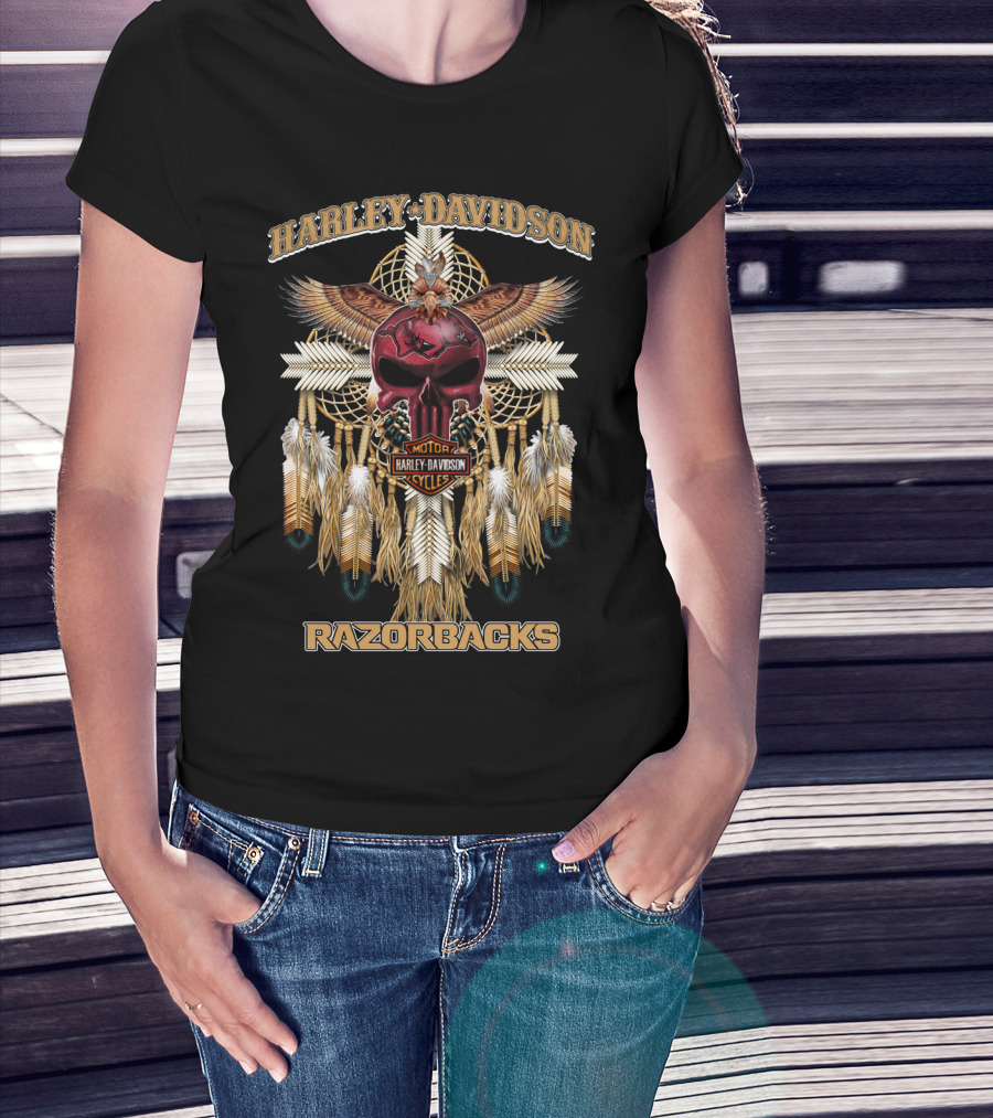 Harley Davidson Razorbacks Native Skull Feathers Dreamcatcher T-Shirt