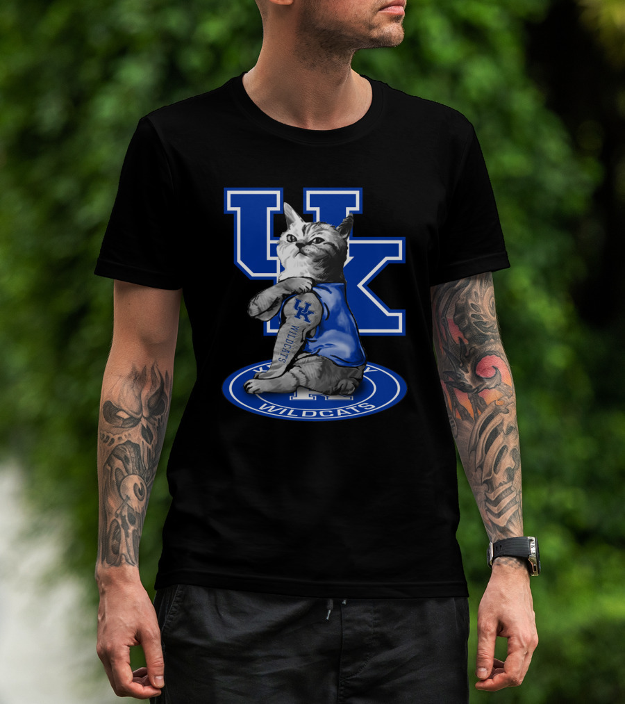 Uk Wildcats Cat Mascot With Letterman T-Shirt