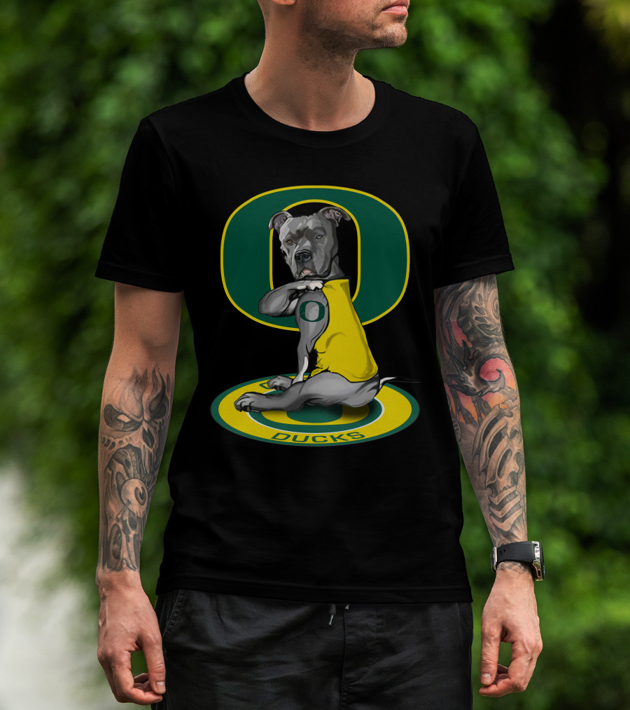 Oregon Ducks Bulldog With Yellow Vest And University T-Shirt