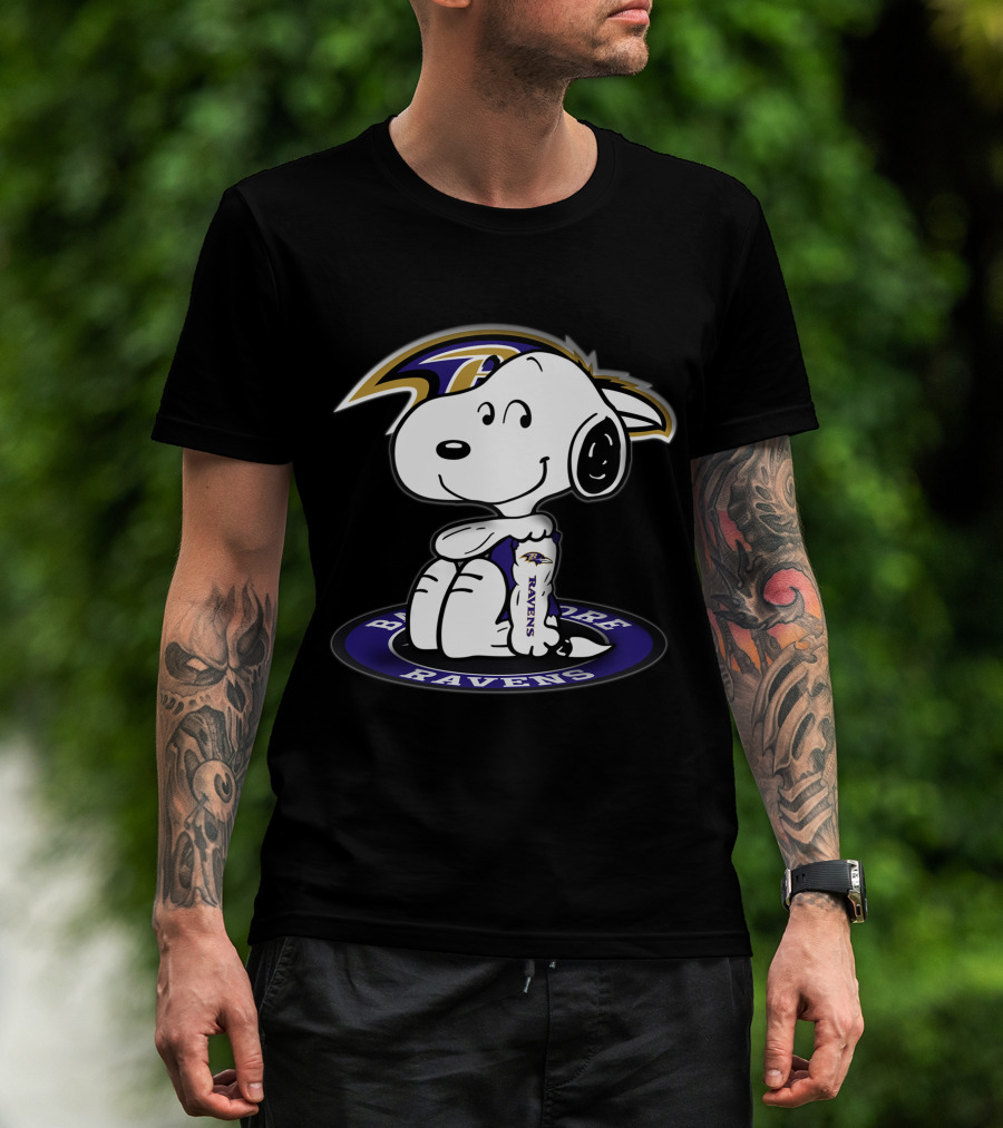 Baltimore Ravens Snoopy Peanuts Football Team T-Shirt