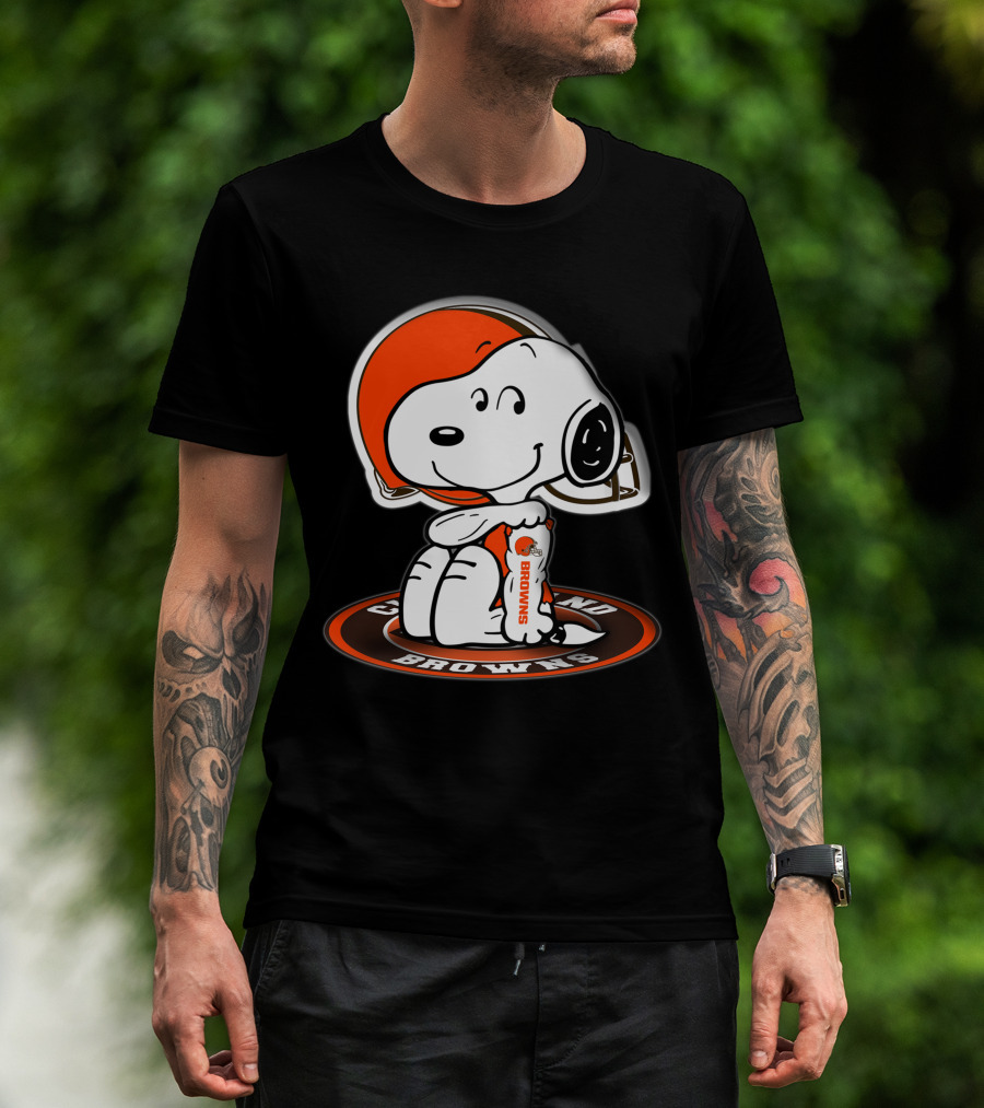 Snoopy Cleveland Browns Hugging Football Helmet T-Shirt