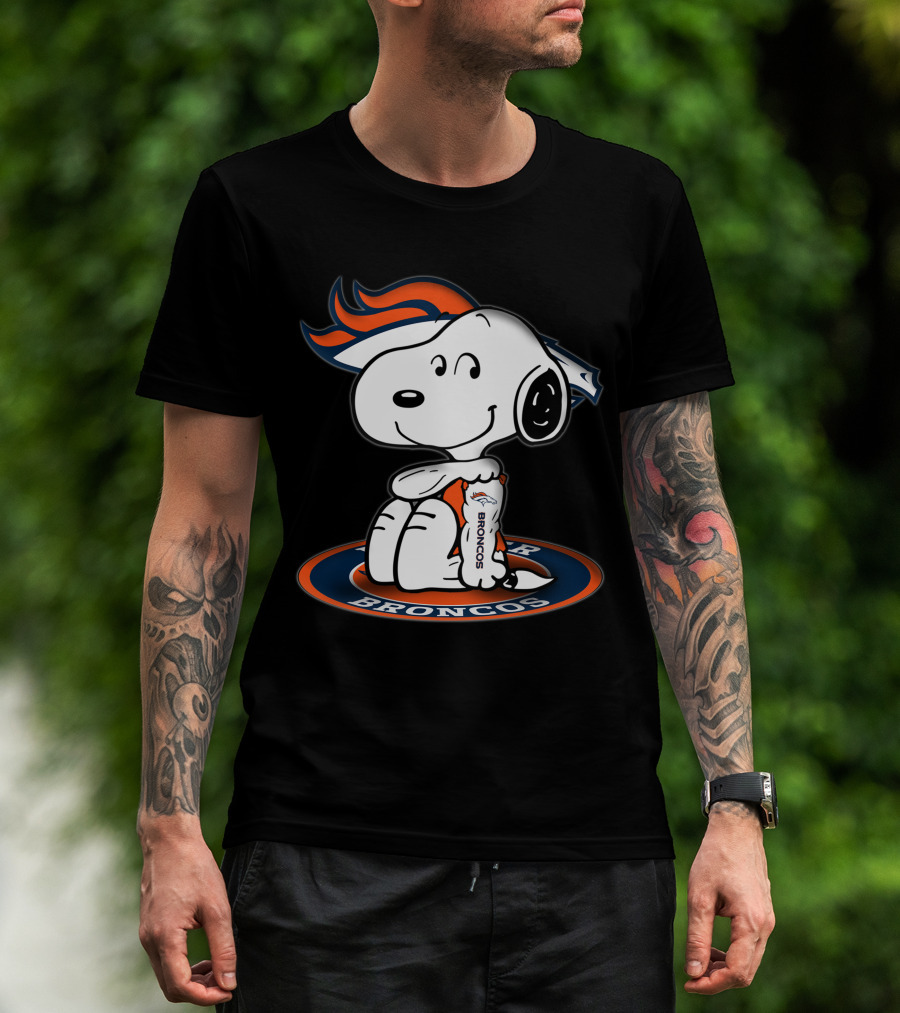 Snoopy Denver Broncos Fan T-Shirt