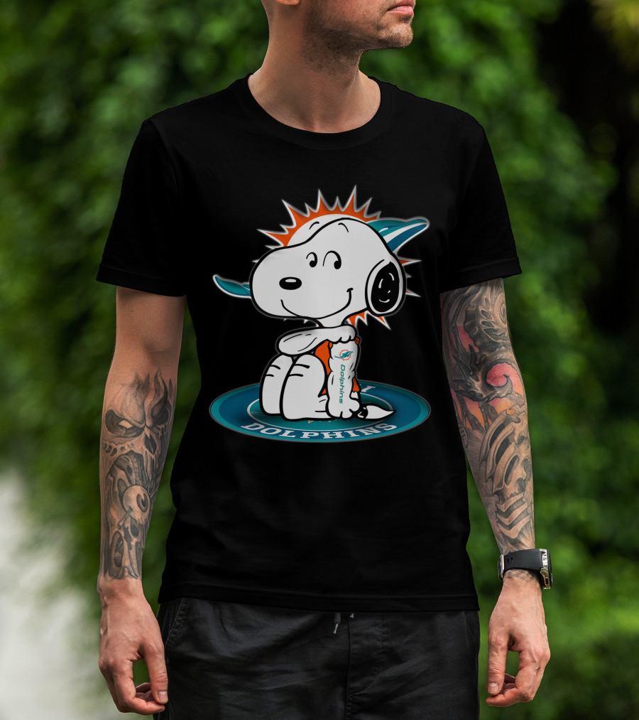 Snoopy Miami Dolphins Fan Football T-Shirt
