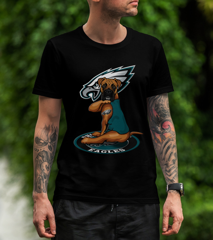 Philadelphia Eagles Boxer Dog Football T-Shirt