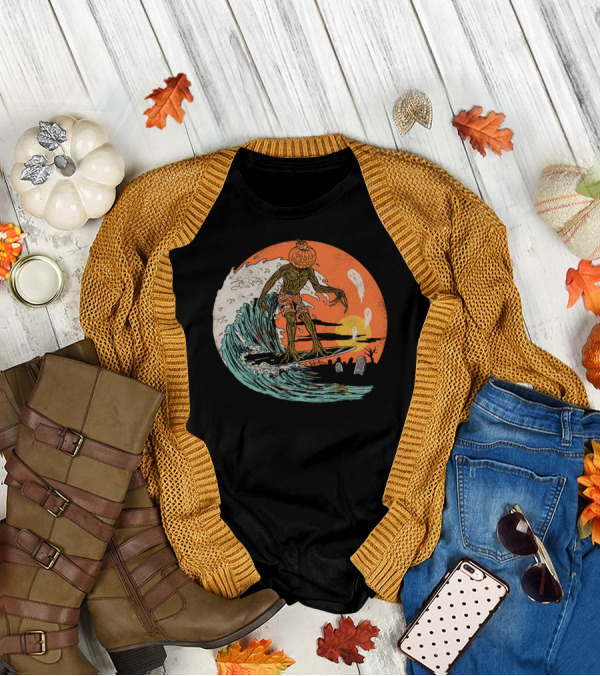 Carve The Wave Halloween Pumpkin Ghost Surfer On Spooky Sunset Ocean Scene T-Shirt
