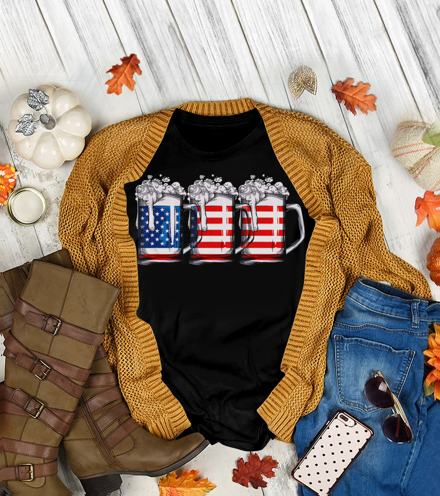 Beer Mugs American Flag 4th of July T-Shirt