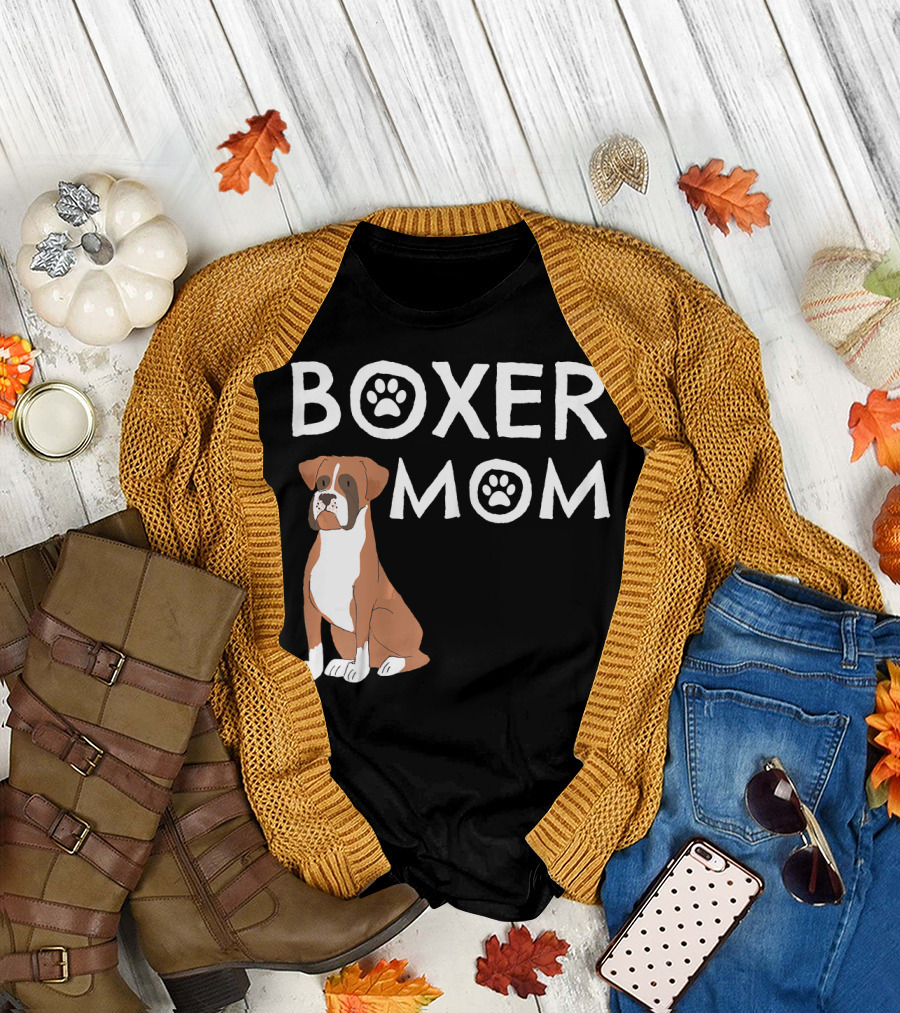 Boxer Mom Cute Dog Puppy Pet Animal Love Paws T-Shirt