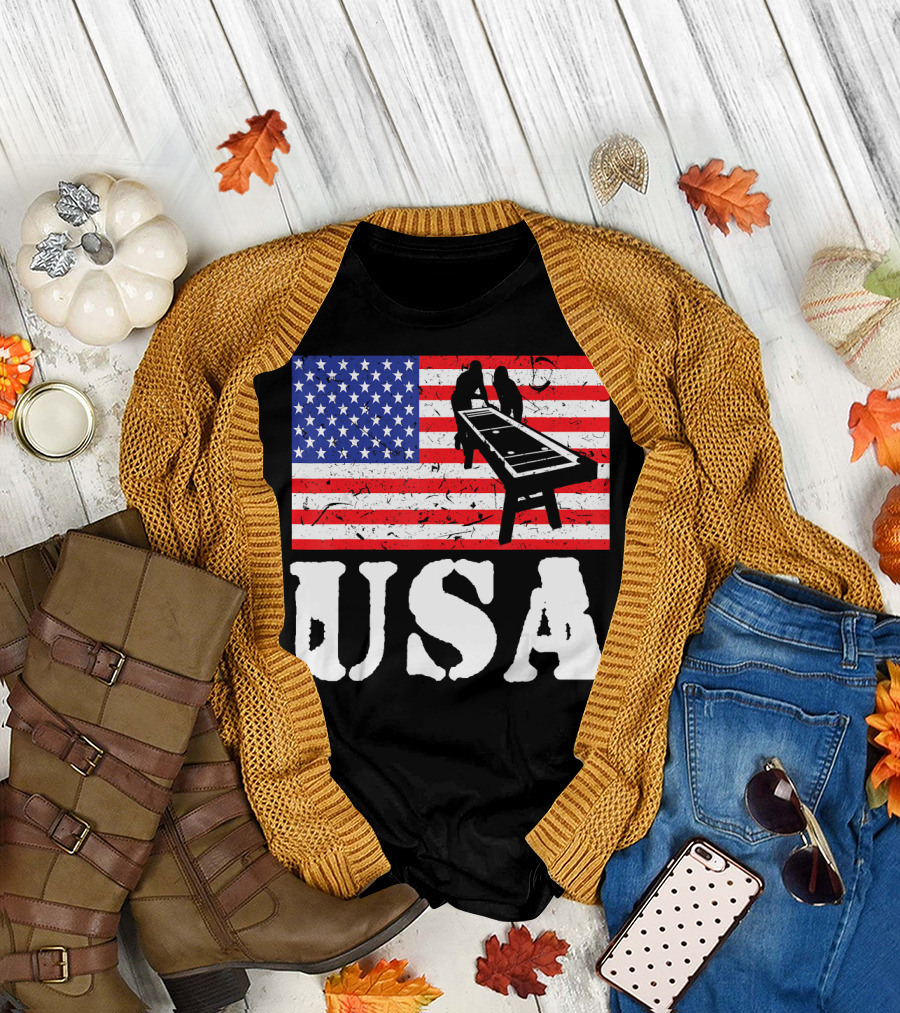 USA Distressed American Shuffleboard Player Flag T-Shirt