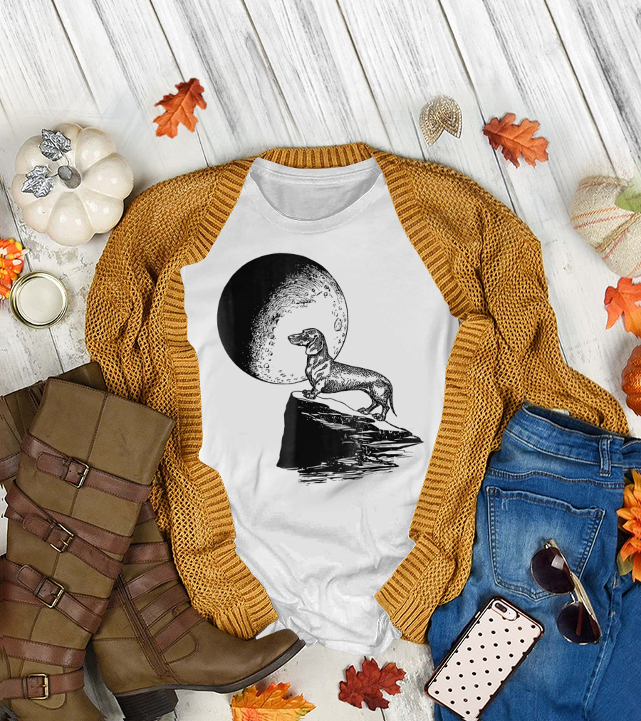 Howling Moon Dachshund on Rocky Cliff T-Shirt