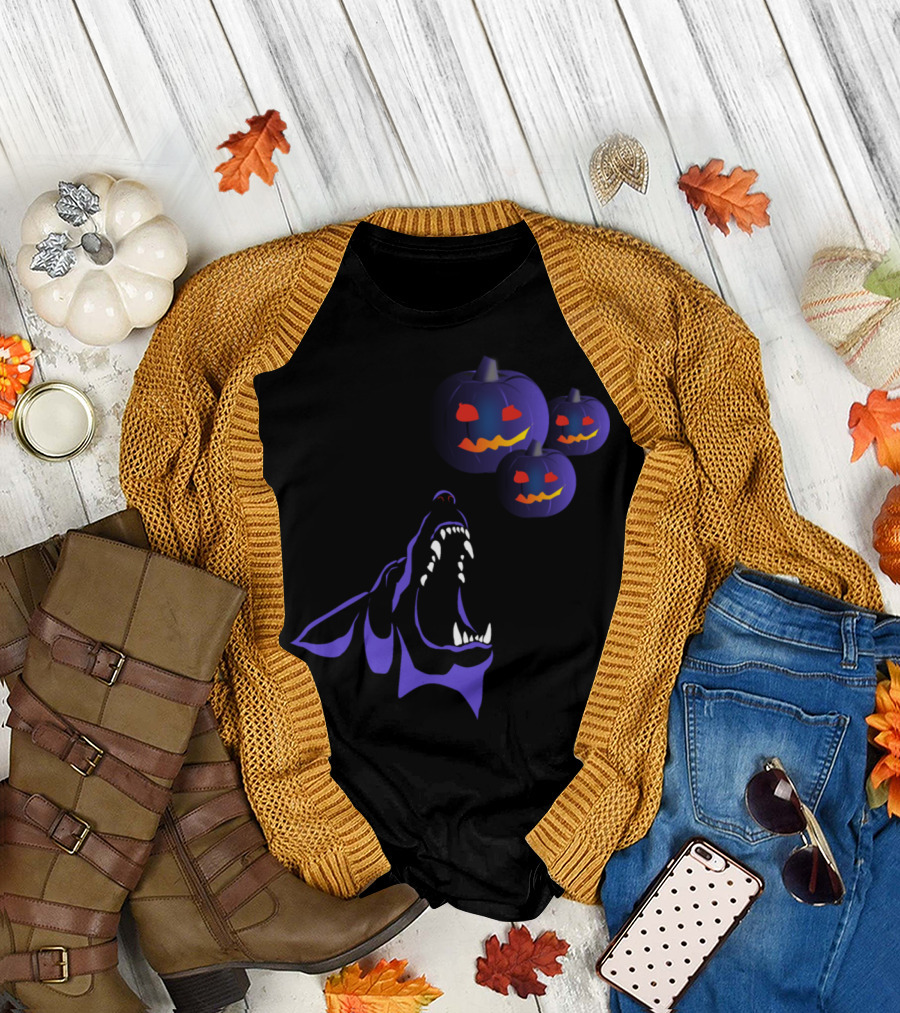 Halloween October Wolf Howling with Purple Pumpkins T-Shirt