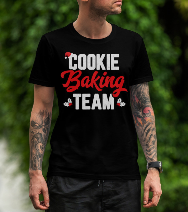 Cookie Baking Team Santa Hat Holly Christmas T-Shirt