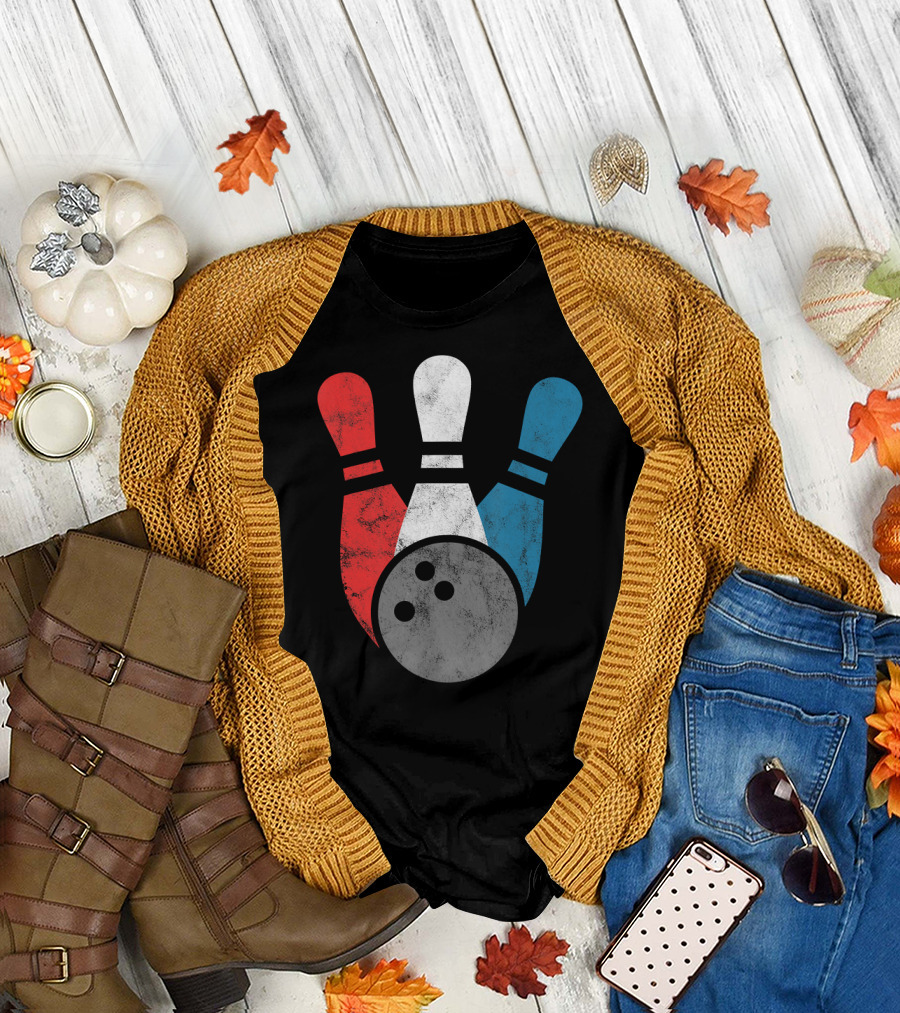 Distressed Bowling Red White Blue Bowling Pins T-Shirt