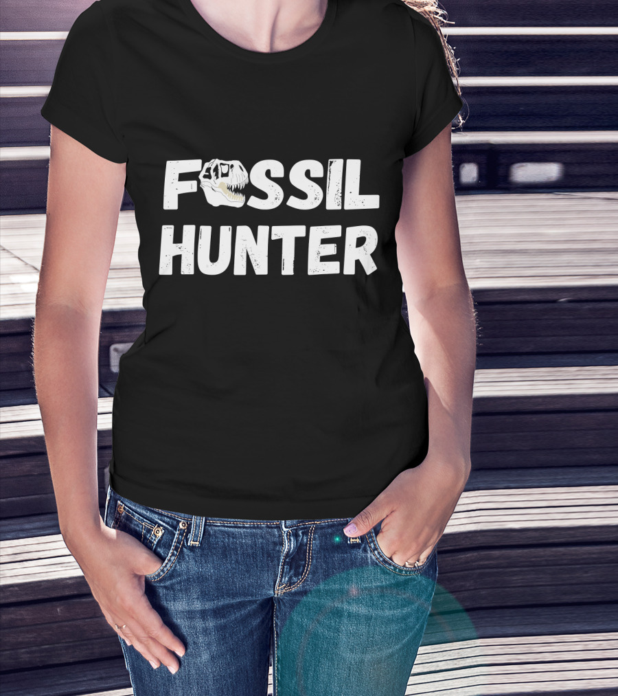 Fossil Hunter Dinosaur Archeology T-Rex Skull T-Shirt