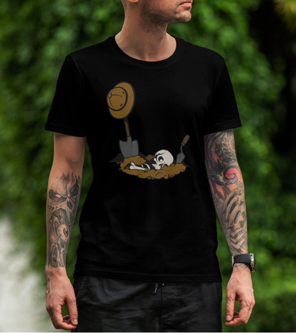 Funny Skull Archaeology Digging Scene T-Shirt