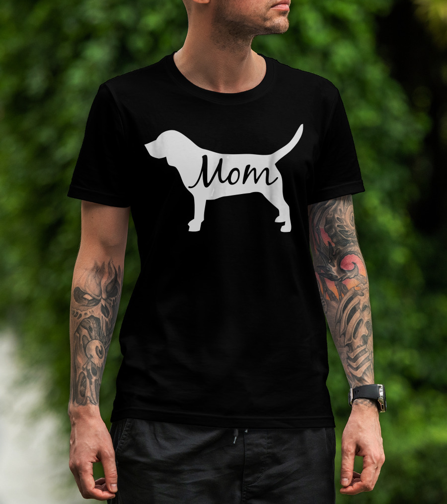 Beagle Silhouette Mom T-Shirt