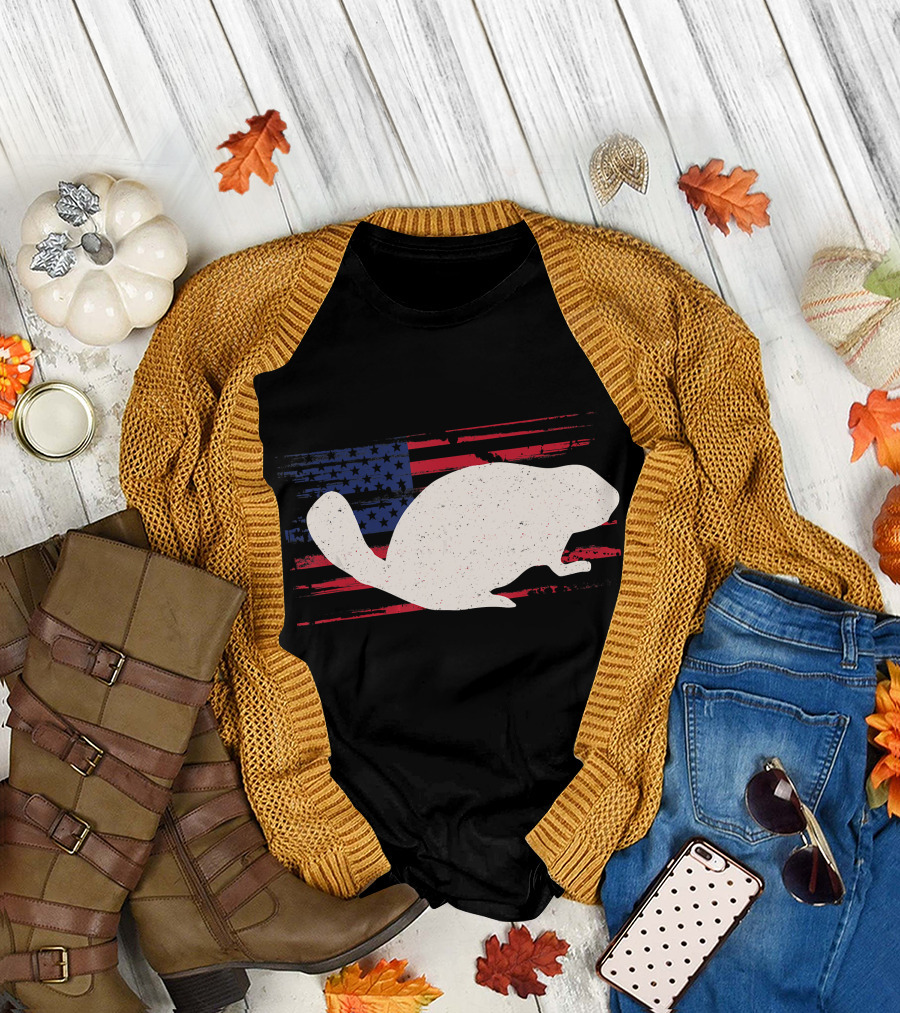 Beaver Silhouette on Distressed American Flag Rodent T-Shirt