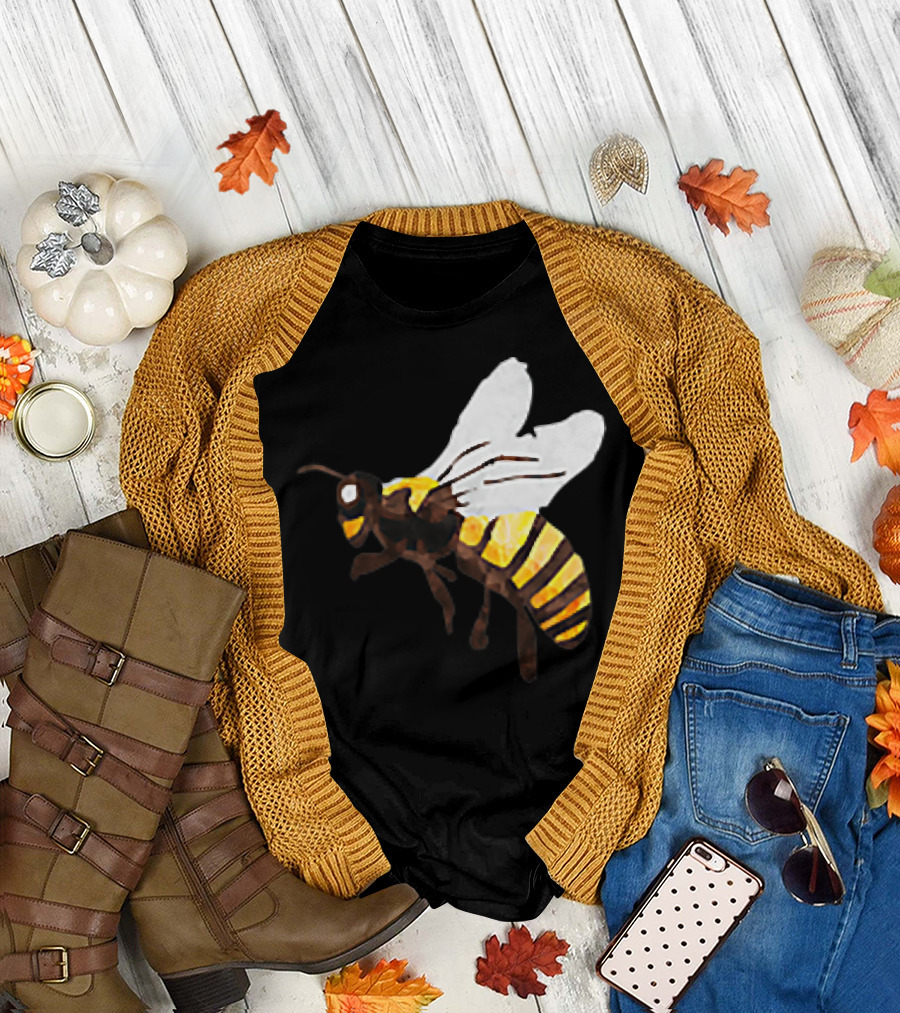 Pocket Print Honey Bee Buzzing Honey Bee T-Shirt