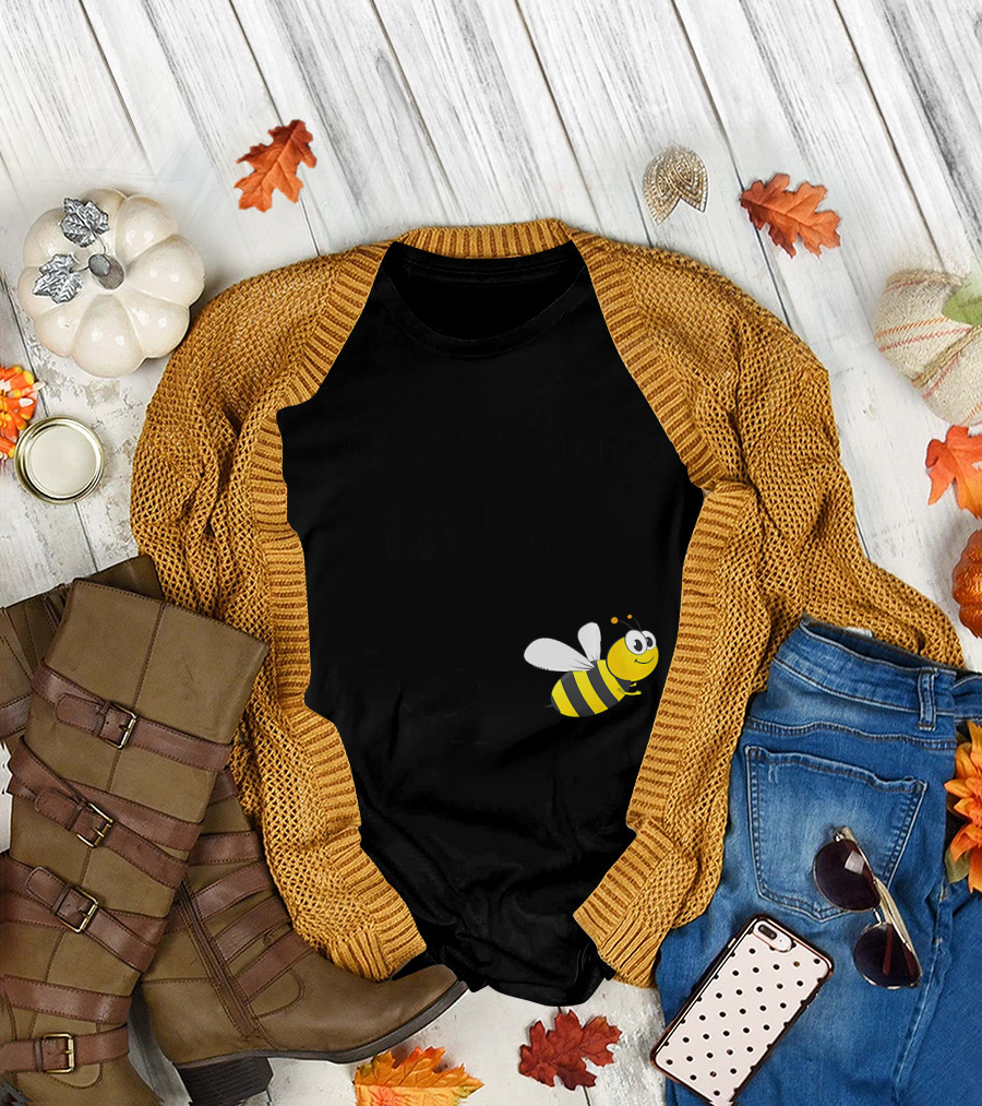 Grandma to Bee Pregnancy Announcement T-Shirt