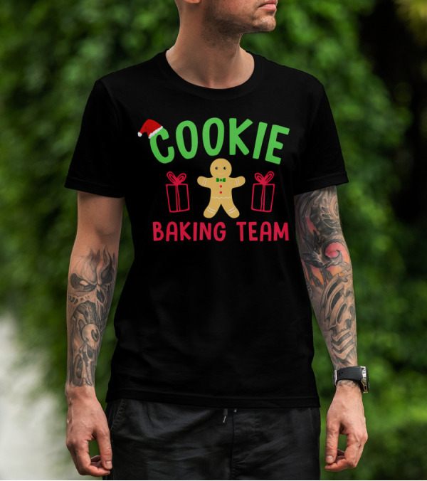 COOKIE BAKING TEAM Gingerbread Christmas T-Shirt