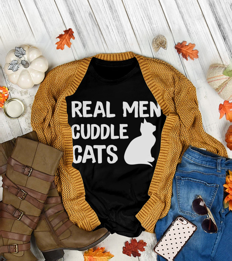 REAL MEN CUDDLE CATS Cat T-Shirt
