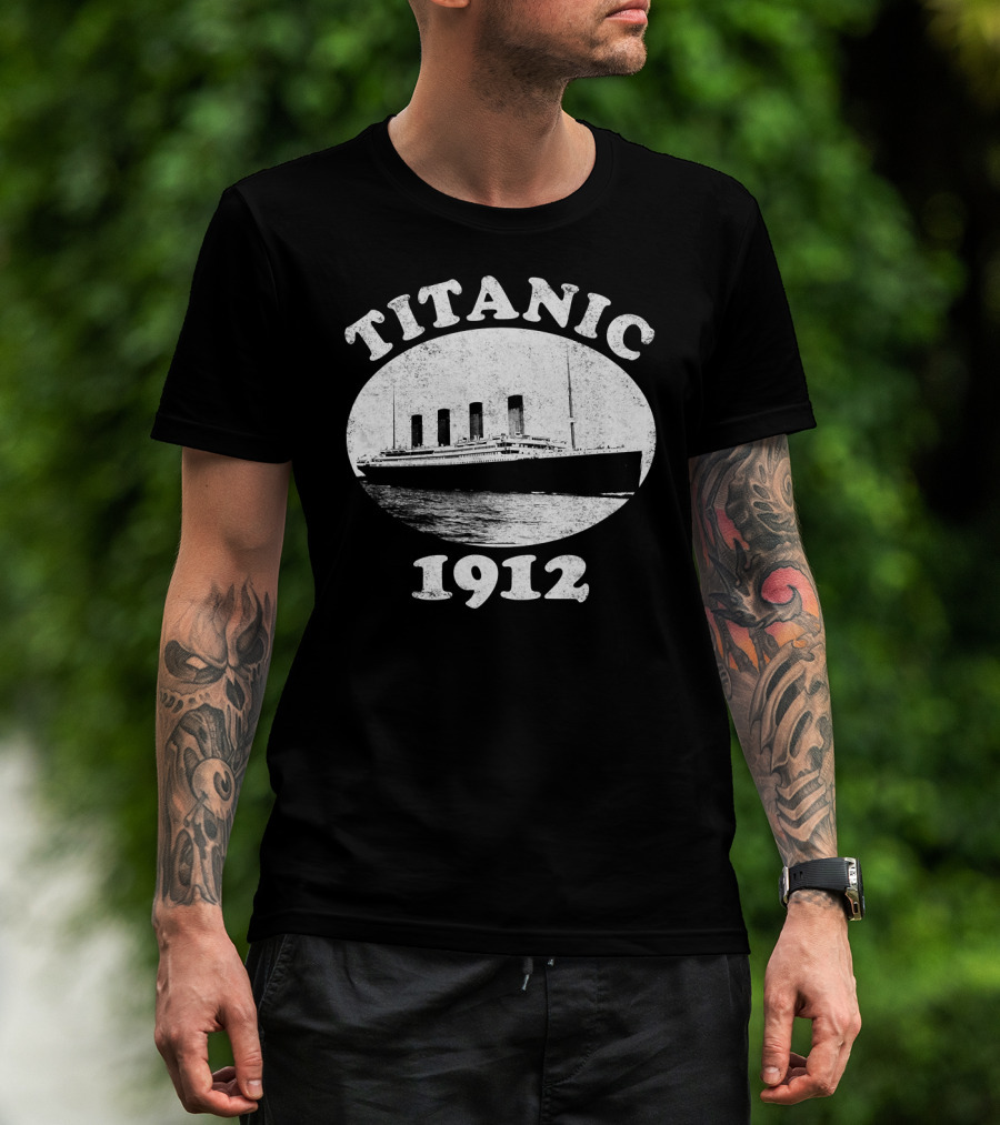 Titanic 1912 Historic Vintage Cru Ocean Liner Classic T-Shirt