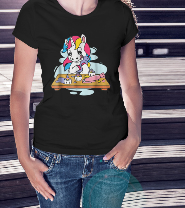 Unicorn Baking Cupcakes Cupcake Magic Baking Fun T-Shirt