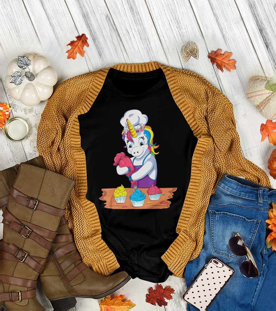 Unicorn Chef Decorating Colorful Cupcakes T-Shirt