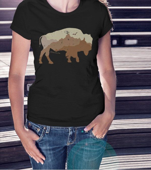 Vintage Bison Mountains Eagle Outdoor Cetanluta T-Shirt