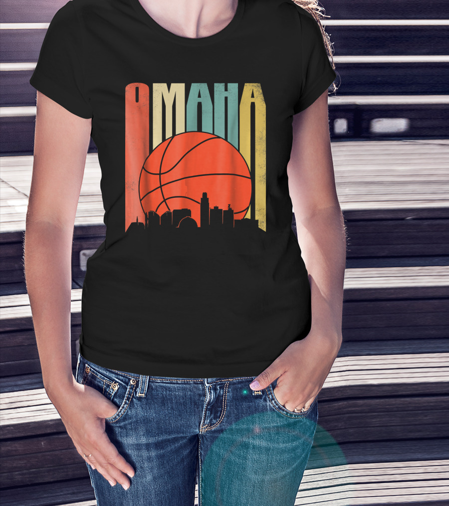 Vintage Omaha Nebraska Basketball Skyline Retro T-Shirt